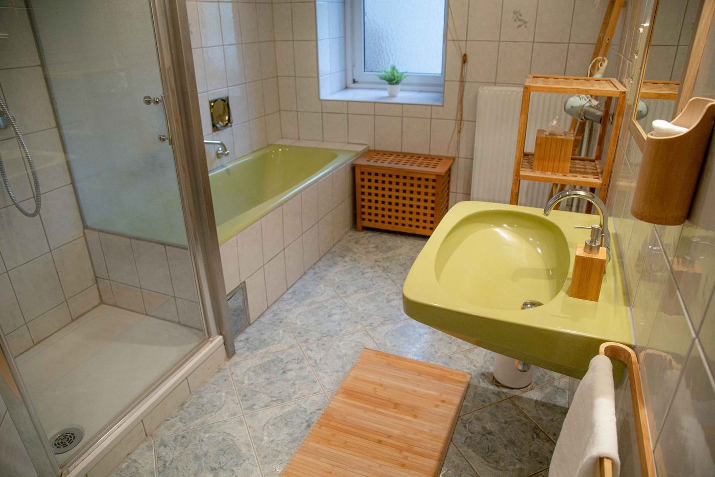 Badezimmer im Erdgeschoss